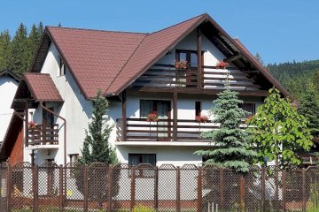 Vila Flora în Gura Humorului