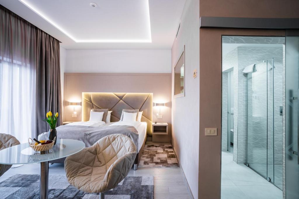 hotel_logo